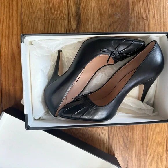 Gucci Black Heels - Picture 6 of 8